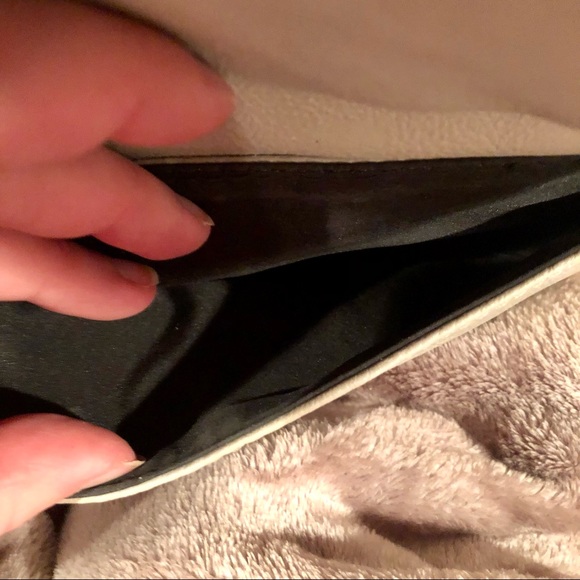 Nine West Crossbody - Picture 5 of 5